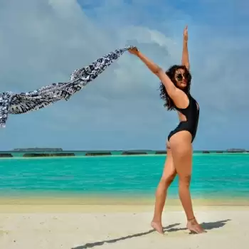 Telugu diva Tejaswi Madivada is turning up the heat with her new pictures