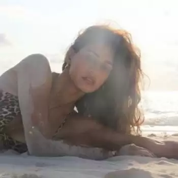 Disha Patani raises the temperature of social media again in bikini look