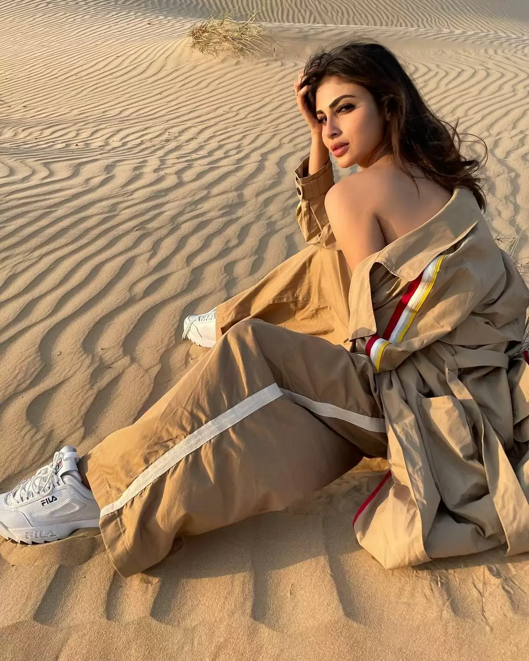 Stunning Pictures of Mouni Roy go viral on the internet.