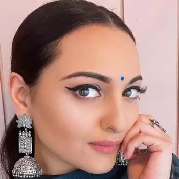 Sonakshi has now a beautiful redesigned personal floor