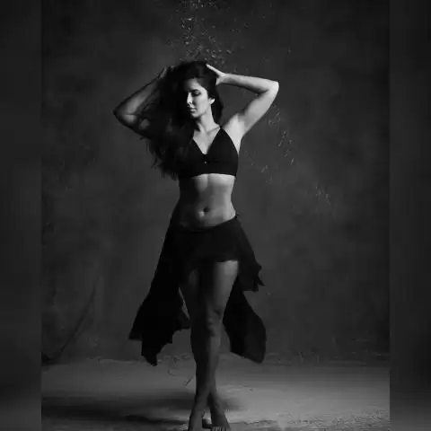 Katrina Kaif Looks Hot & Sexy In Latest Photoshoot