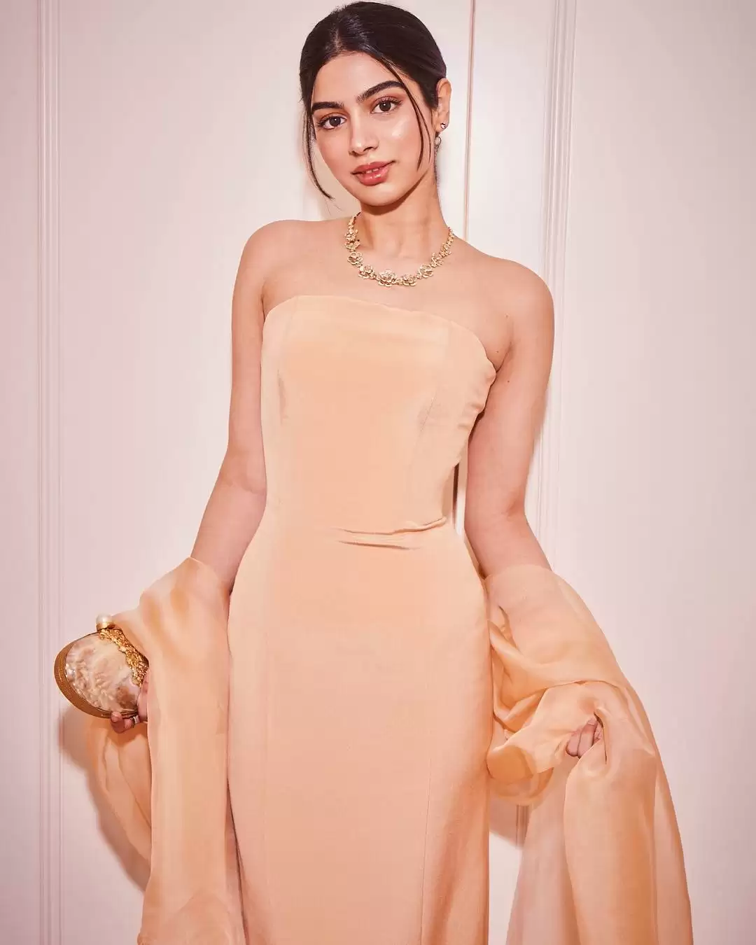 Captivating photos of Khushi Kapoor will steal your heart.