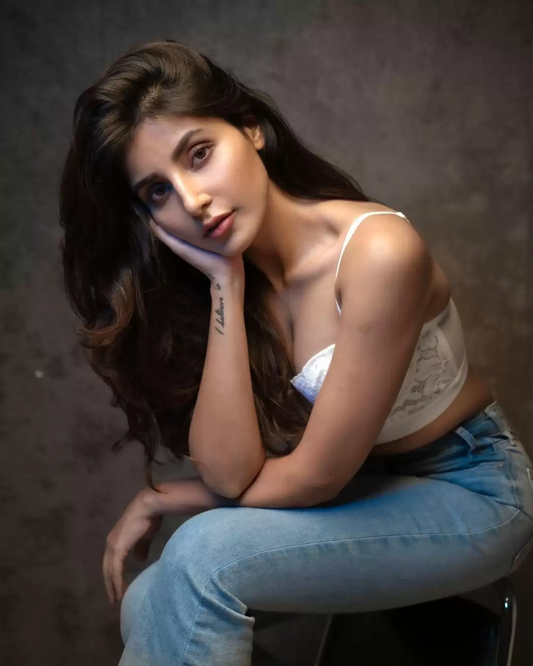 Mirzapur Fame Harshita Shekhar Gaur Looks Uber-hot, Take A Look