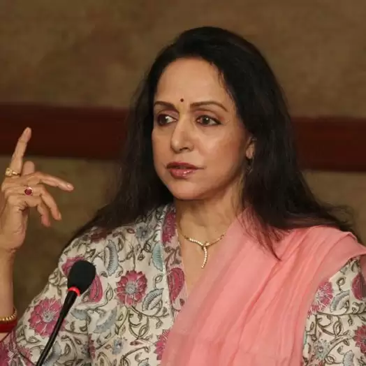 Beauty queen Hema Malini congratulates Lord Ram devotees