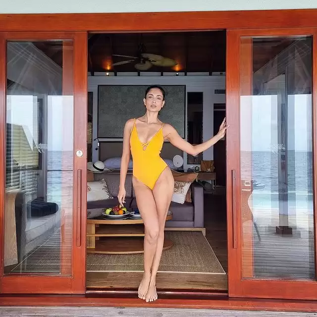 Sarah Jane Dias sets the internet ablaze,  See The Diva’s Sexy Pictures