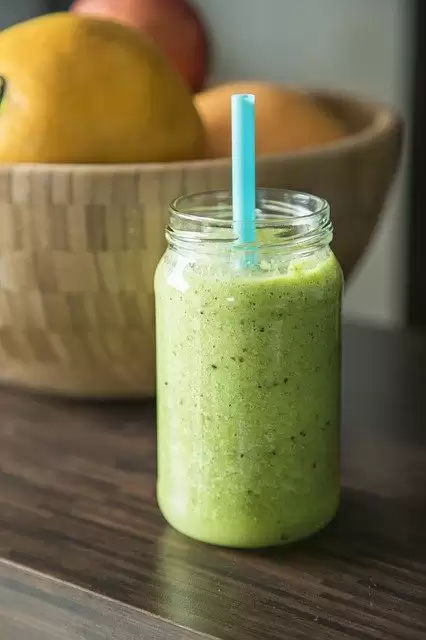 Try this healthy smoothie! Great breakfast, and it is also suitable for skin.
