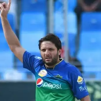 Shahid Afridi ruled out of PSL 6 after back injury