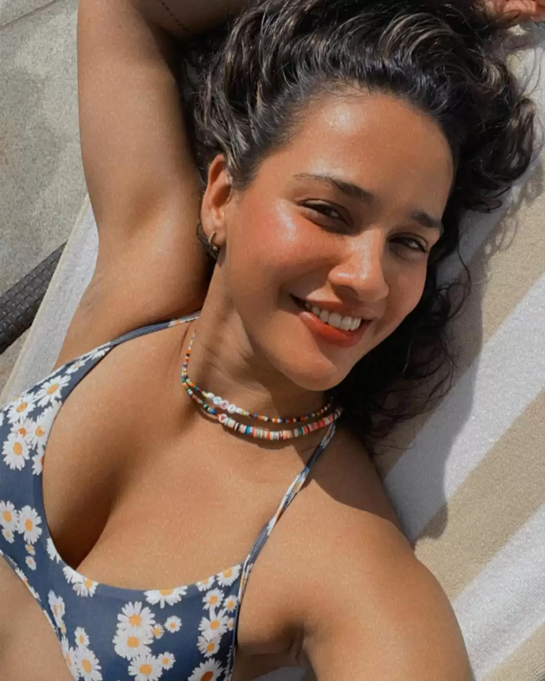 Aisha Sharma Looks Sexy in these latest bikini pictures