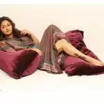 Rashami Desai up the glam with her alluring pictures.