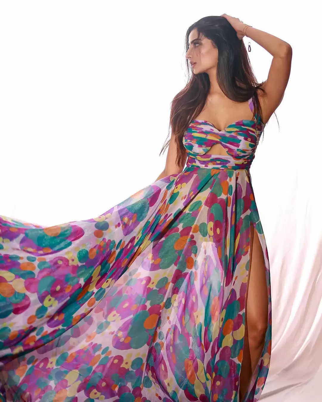 Palak Tiwari Displays Sultry Side In These Photos, See Her Smoking Hot Pictures