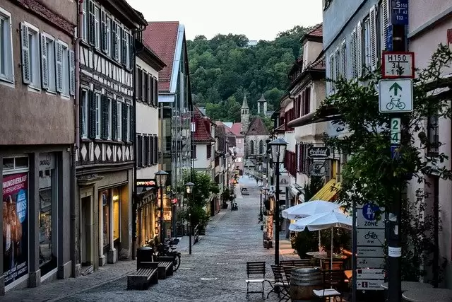 World’s best luxury Shopping Destination, Must-visit!