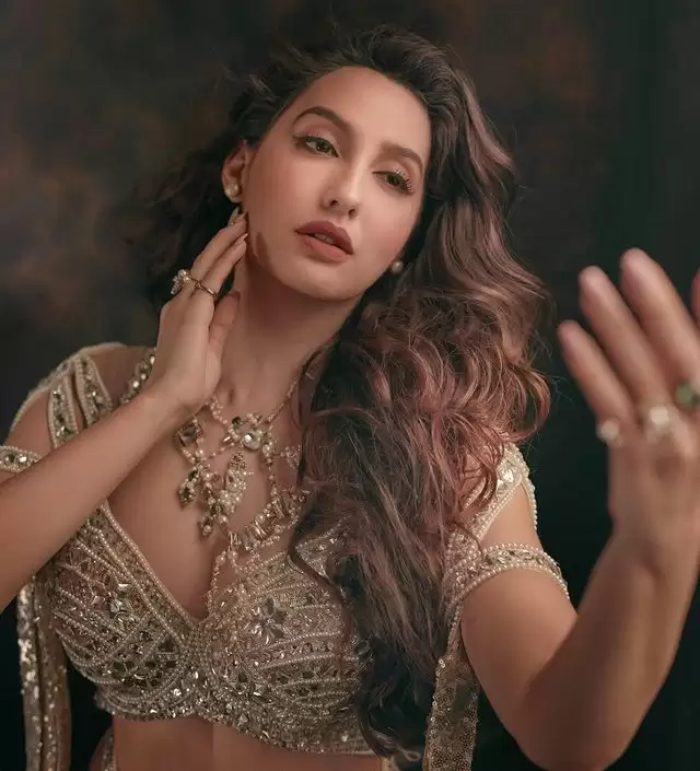 Nora Fatehi Is Creating New Waves On Social Media, Take A Look At Her Drool-worthy Pictures