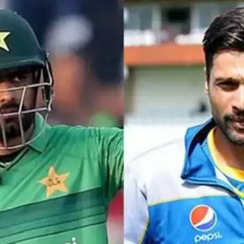 Babar Azam talks to Aamir on his return to the team