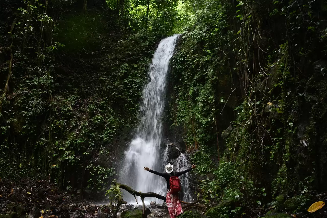Start a Habit Of Solo Travelling: A Way to Self-fun