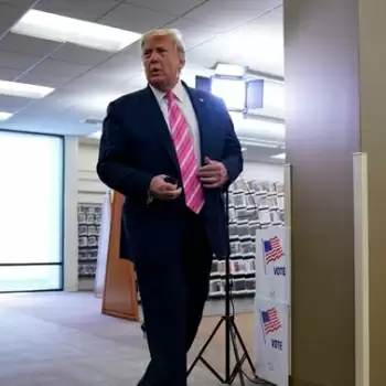 Trump casts his ballot in Florida