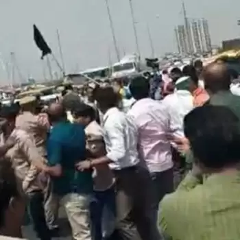 BJP men clashes with farmers on Ghazipur border, creates ruckus