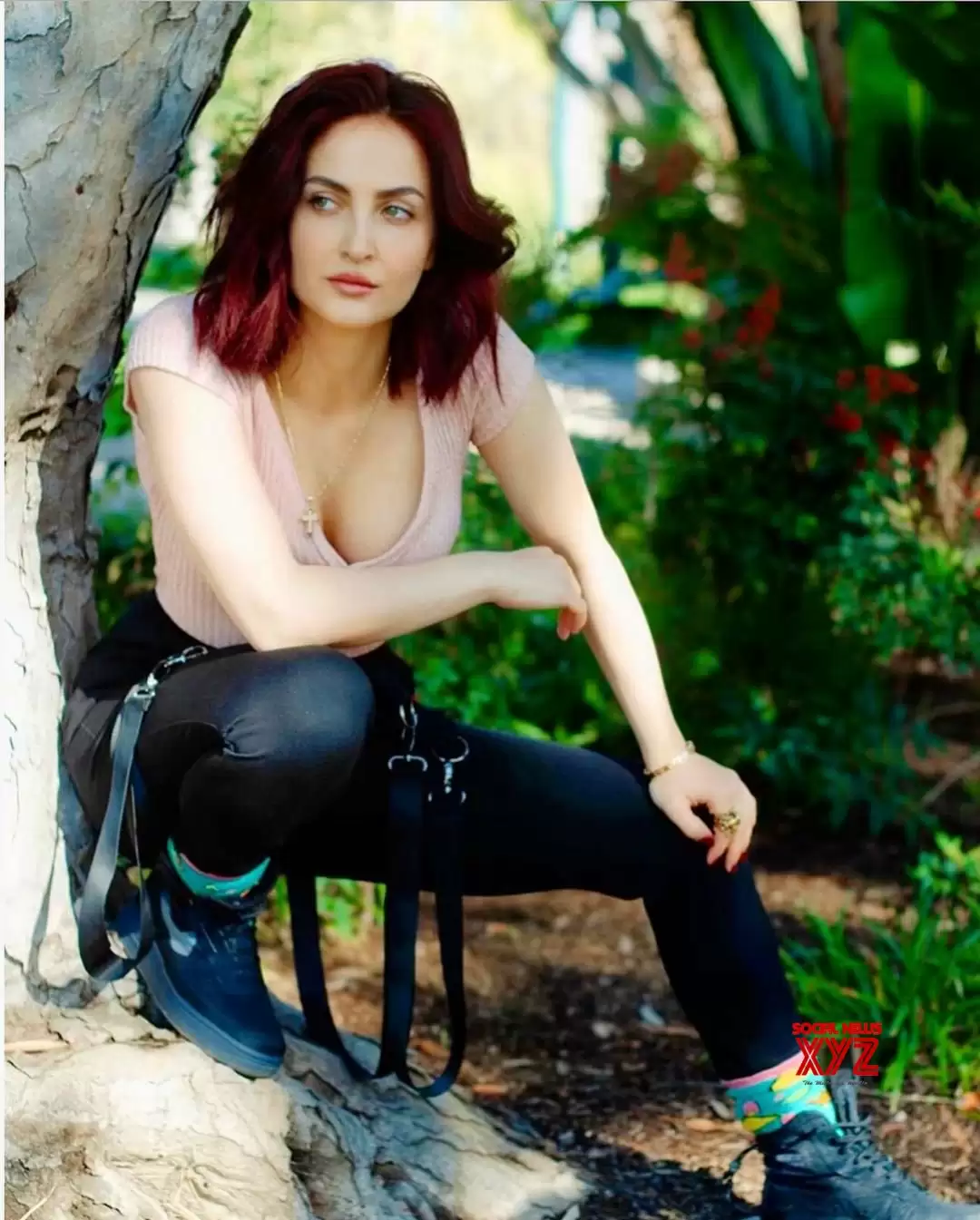 Captivating photos of Elli AvrRam will steal your heart.