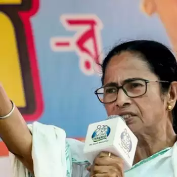 BJP filed complained against Mamta to EC, accused of threatening supporters