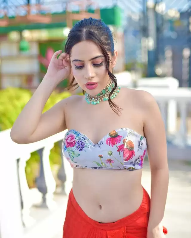 Urfi Javed Teases Fans With Her Captivating Pictures, Look At The Diva’s Sexy Pictures