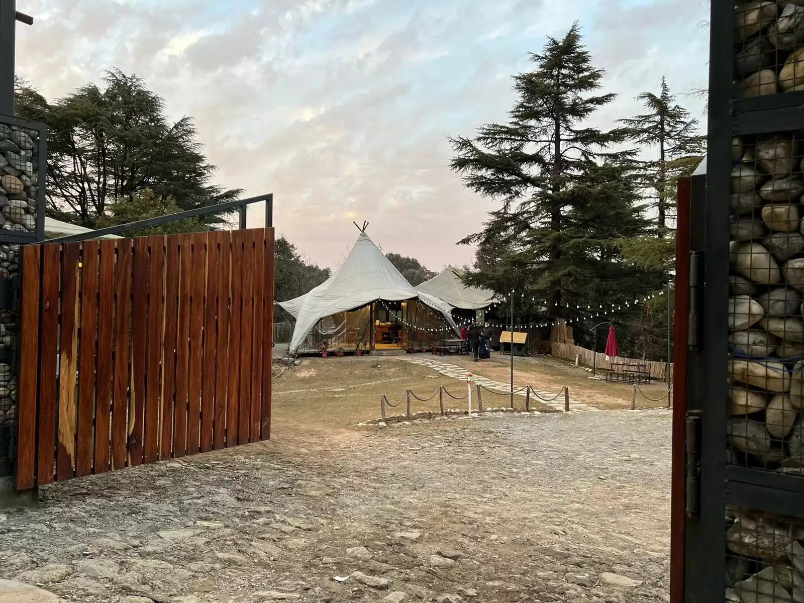 George Everest: A Spot To Explore Nature Into the Mountains