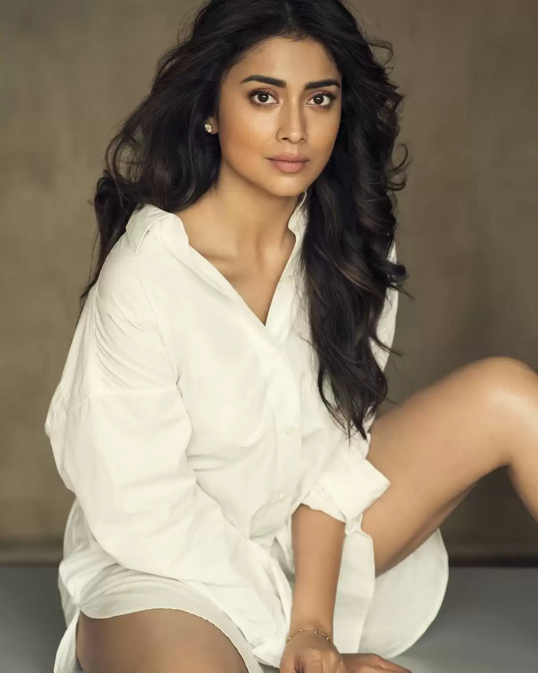 Shriya Saran teases fans with her captivating photoshoots