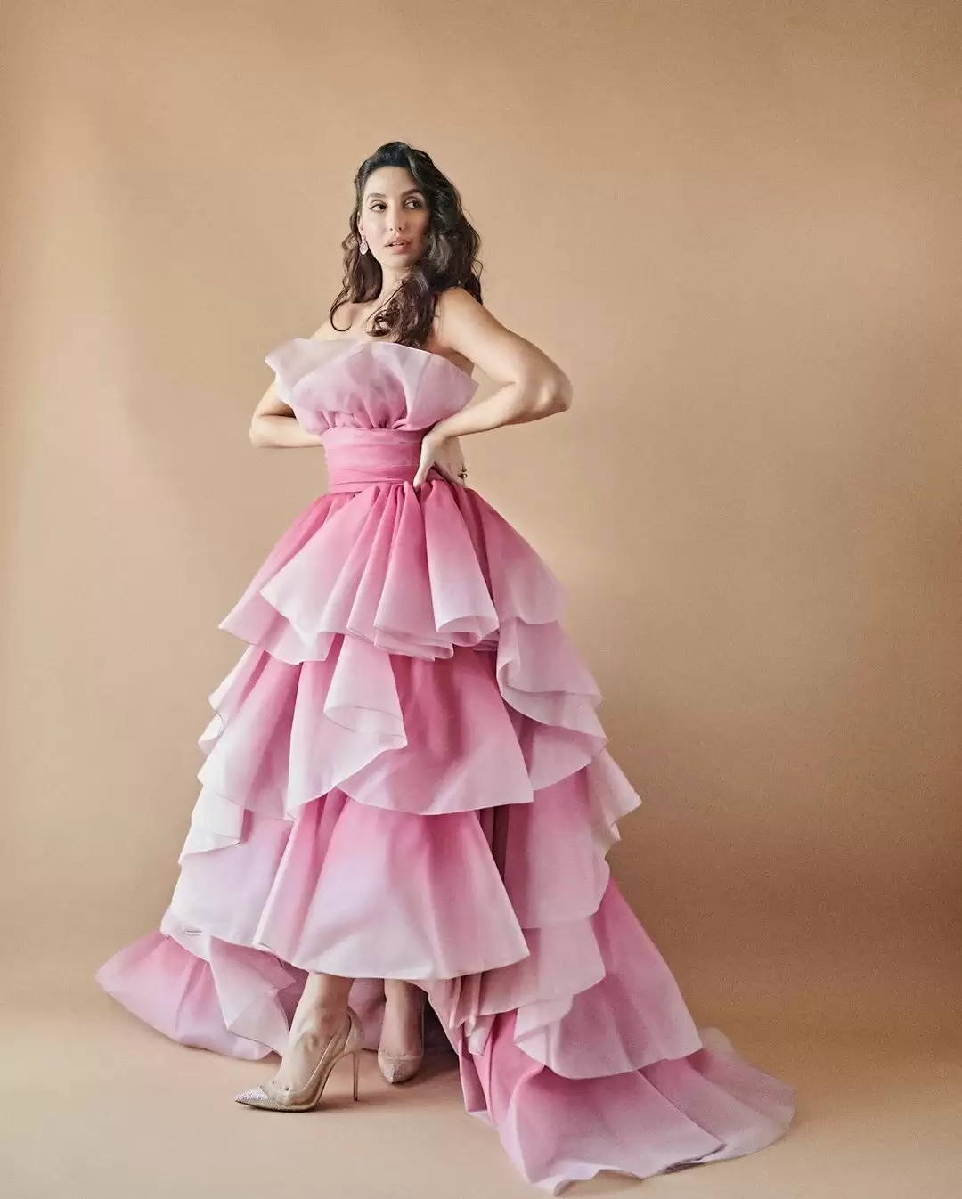 Nora Fatehi looks like a diva in her captivative pictures.