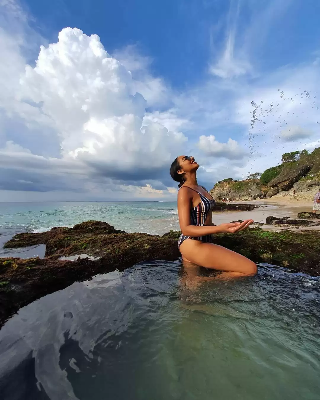 Telugu diva Tejaswi Madivada is turning up the heat with her new pictures