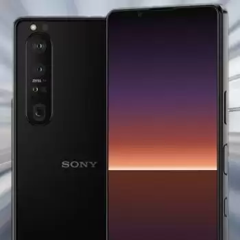 Sony launches flagship Xperia 1 III, Xperia 5 III with a variable telephoto lens.