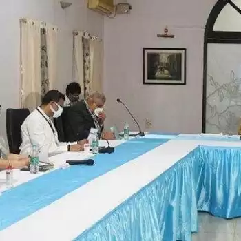 Mamata skips cyclone Yaas review meet, keeps PM Mod waiting for 30 minutes