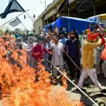 ‘Black Day’ protest: agitating farmers marched with black flags, burnt effigies of PM Modi
