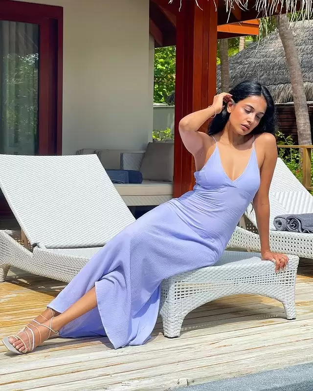 Sarah Jane Dias sets the internet ablaze,  See The Diva’s Sexy Pictures