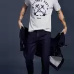 5 Ways to Wear a Graphic T-Shirt