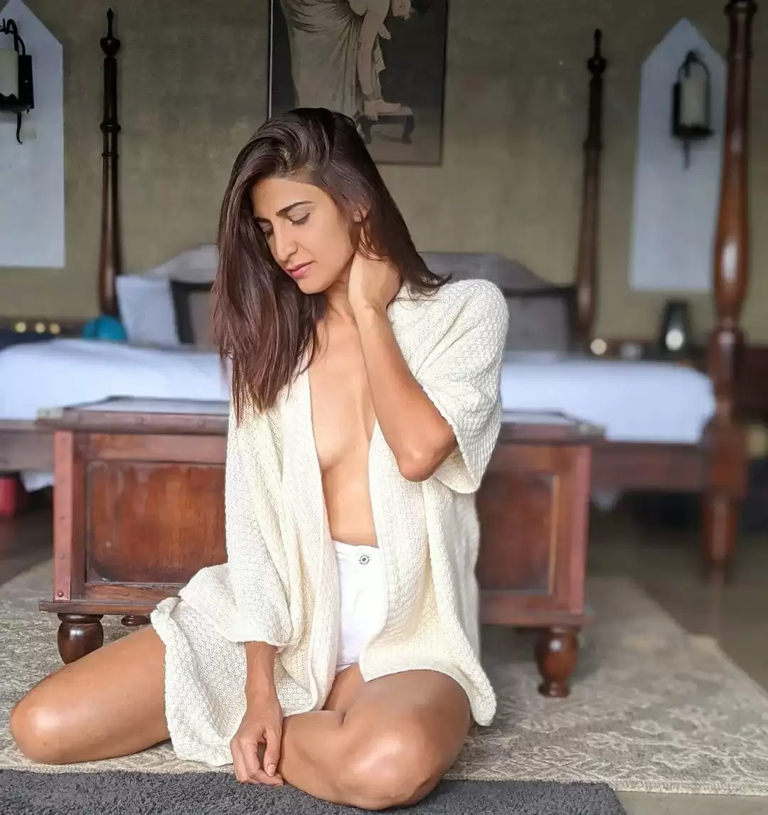 Aahana Kumra Sets Internet On Fire, Check Her Out