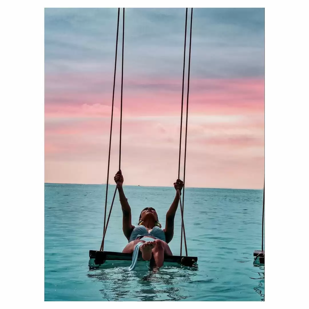 These glamorous pictures of Erica Fernandes you can’t miss!