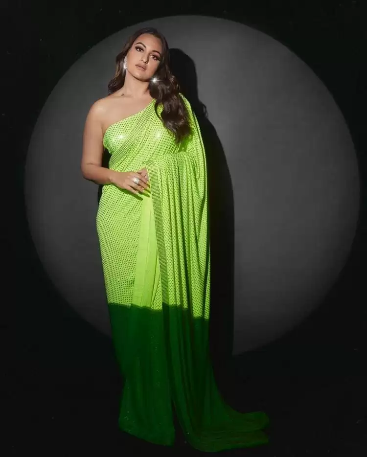 Sonakshi Sinha Saree