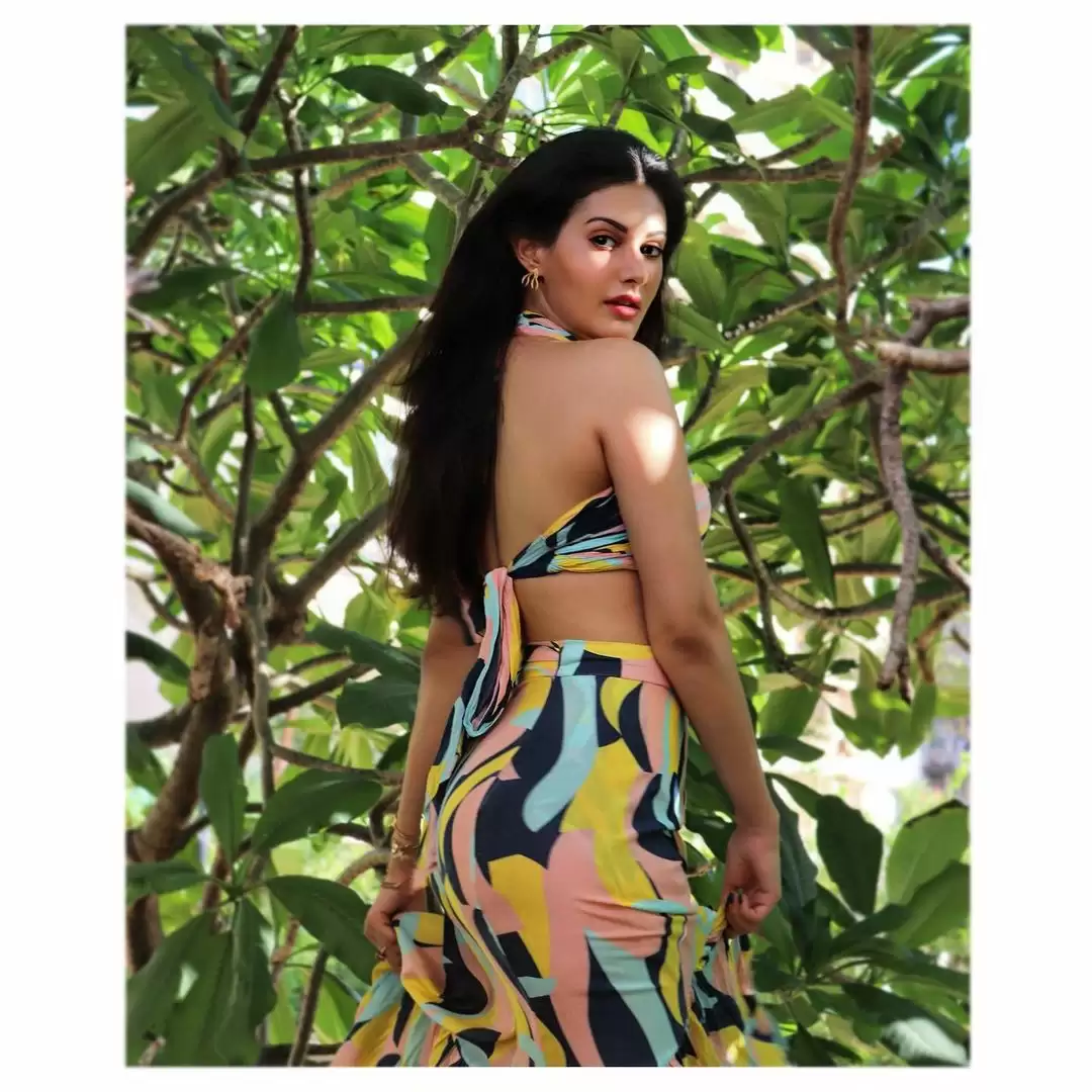 Amyra Dastur Sets Internet On Fire, See The Diva’s Sexy Pictures