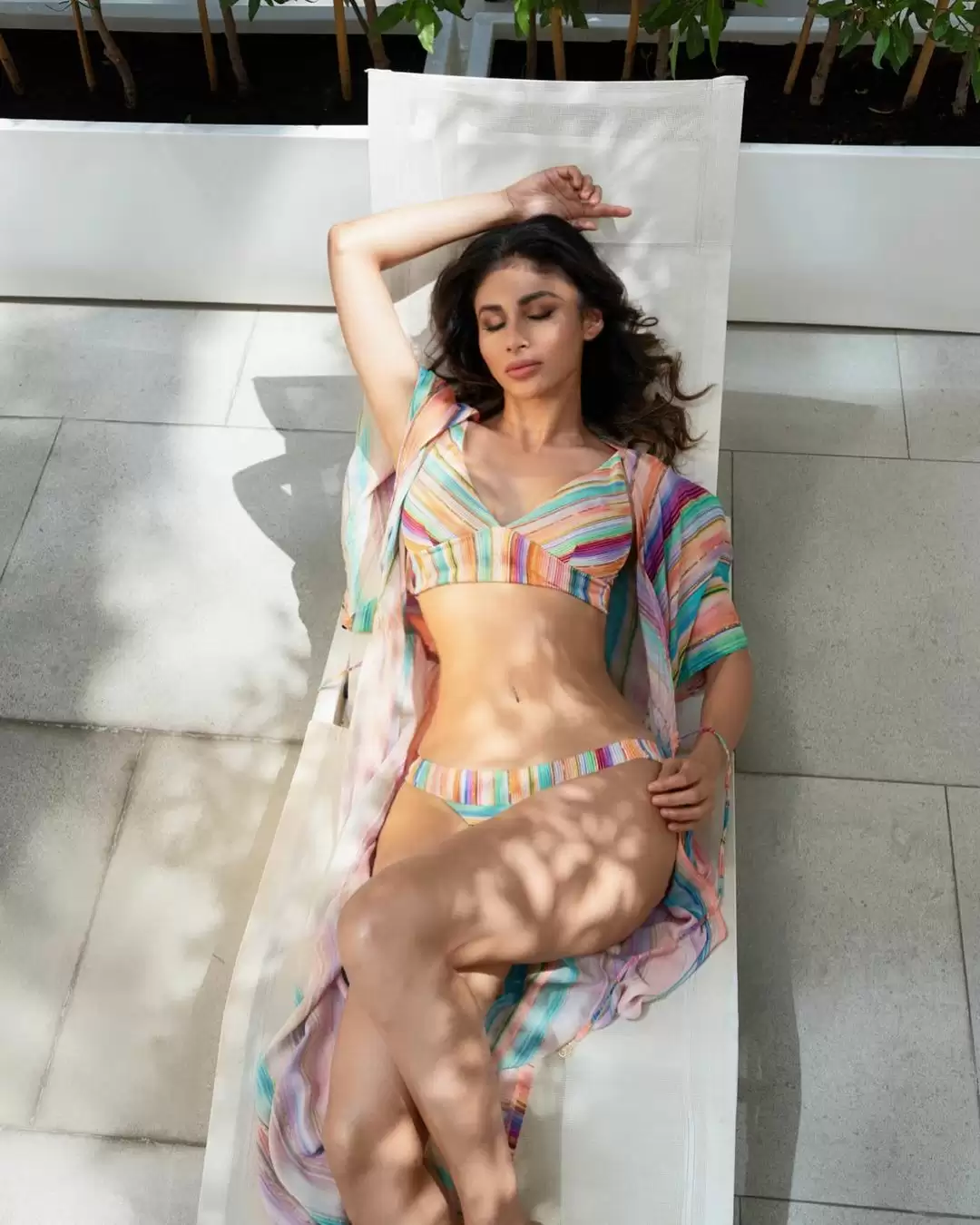 Mouni Roy stuns in these sexy photos, check it out!!