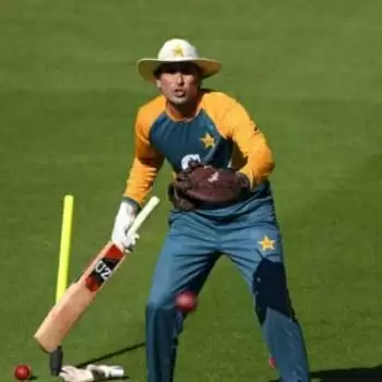 Younis Khan steps down as batting coach