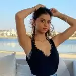 Suhana looking hot in bodycon dress