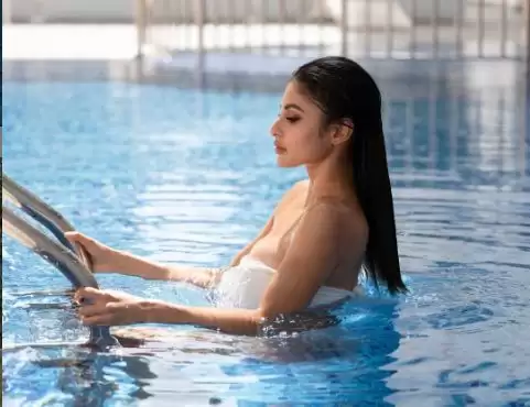 Mouni Roy’s pool pics goes viral on social media