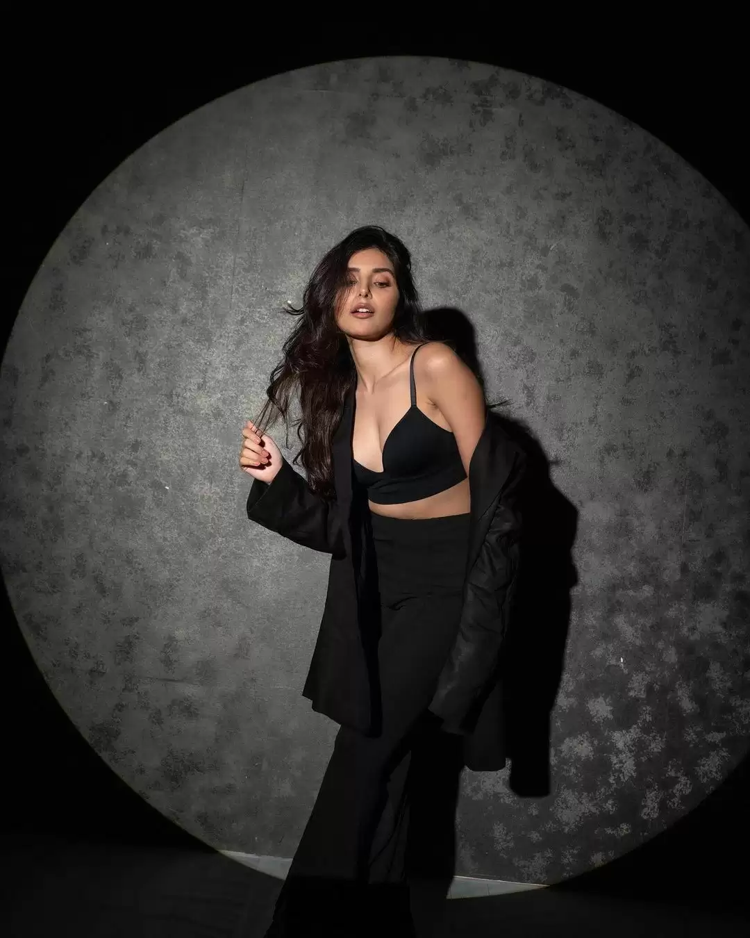 Mirzapur Fame Harshita Shekhar Gaur Looks Uber-hot, Take A Look