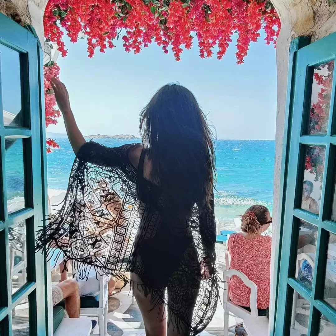 Amy Jackson Flaunts Her Sensuous And Sexy Look, Check Out Her Pictures!!