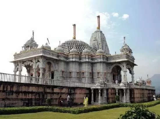 Mumbai’s Famous Temples For A Peaceful Journey.