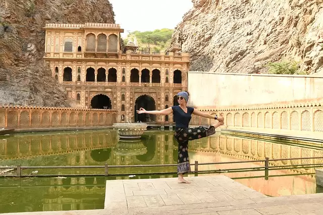 Let’s Explore the Ancient Temple in The Aravallis- Galtaji