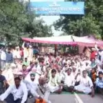 Angry farmers in Raj take govt officials hostage for few hours, demand procurement of paddy