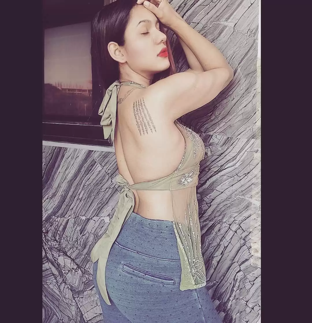 ‘Kundali Bhagya’ actress Twinkle Vasisht turns up the glam on social media.