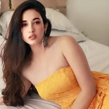 Nepali beauty Aditi Budhathoki is making heads turn with her stunning pictures