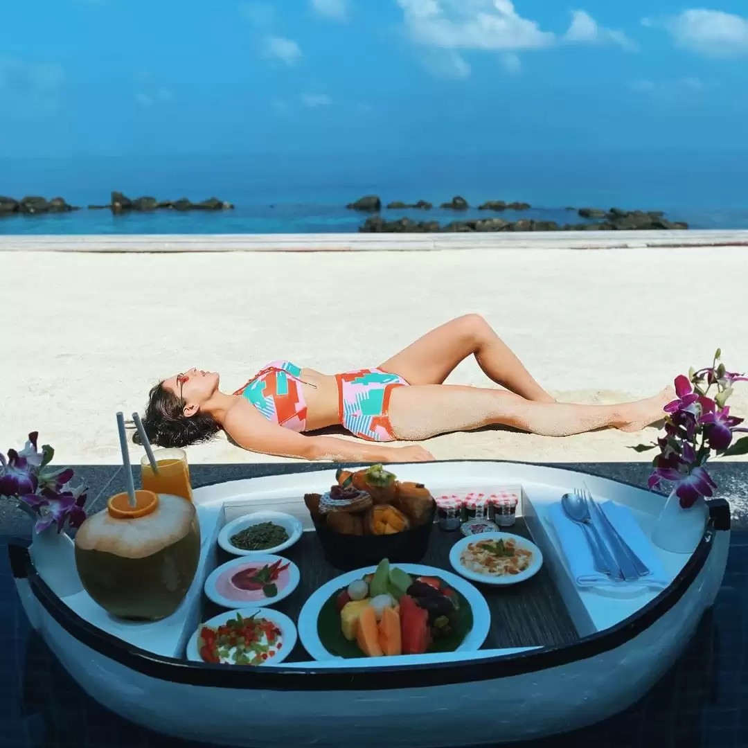 Sara Ali Khan raises temperatures with her alluring pictures.