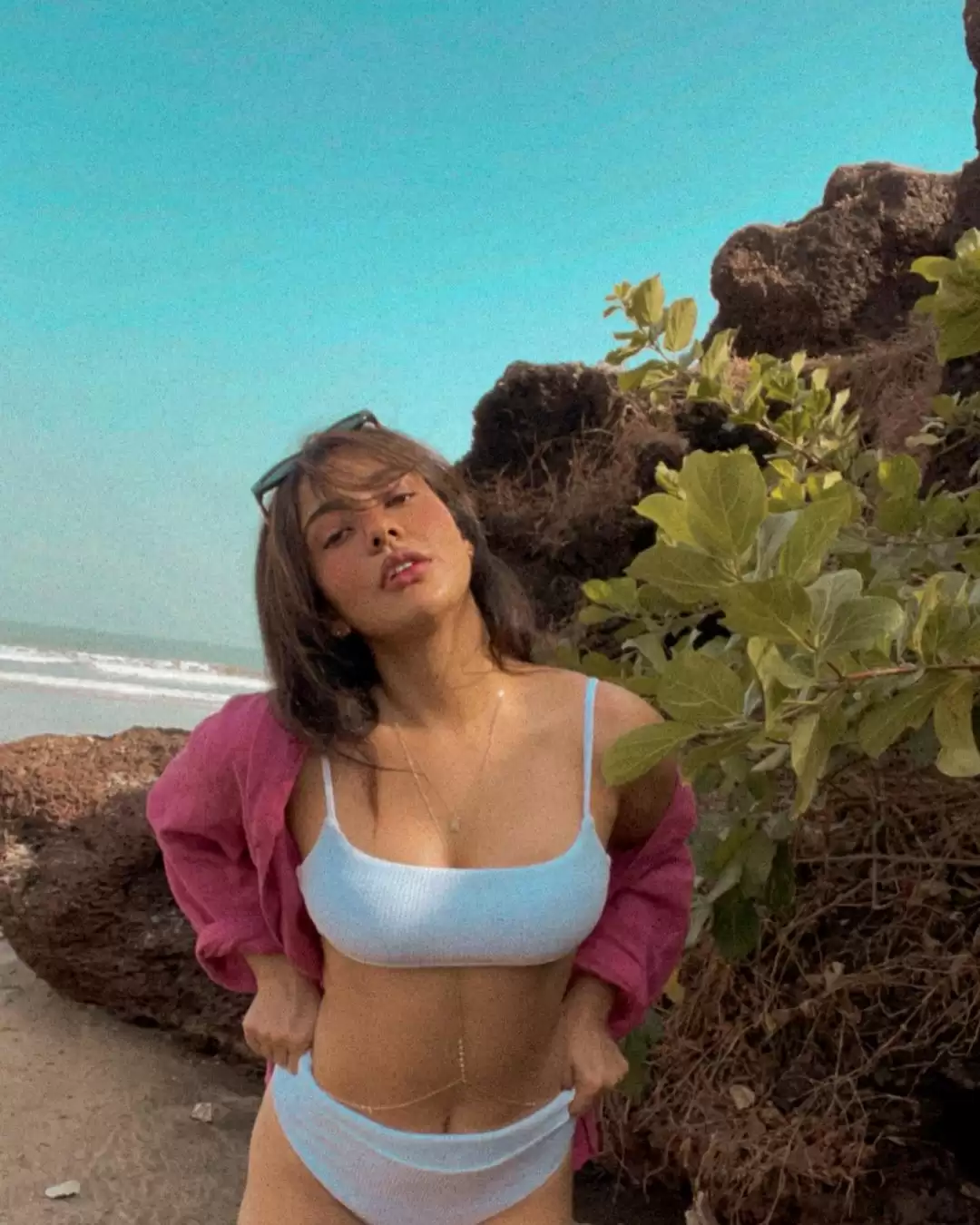 Neha Sharma’s Hot Bikini Photos Has Turns Up the Temperature, Take a Glaze