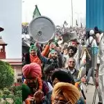 SC voices concern over large gathering of farmers amid Covid-19